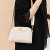 A Stylish Soft Leather Large-capacity Diamond-patterned Single-shoulder Crossbody Women's Bag