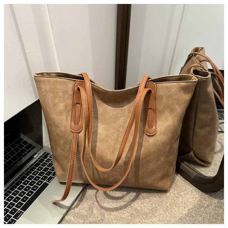 Spacious Pu Tote Bag For Women With Stylish Street Fashion Design Perfect For College Commute