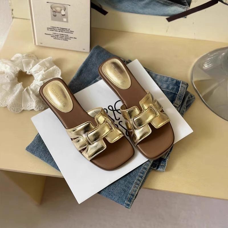 Hongkong 2025 lato nowe białe plecione klapki na grubej podeszwie damskie płaskie miękkie chłodzące klapki prawdziwa skóra