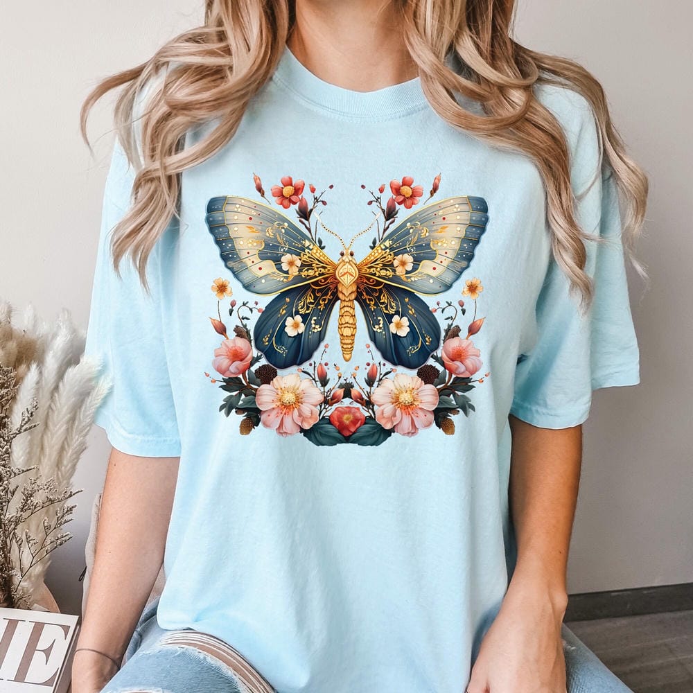 Vintage Women Celestial Moth Tshirt Boho Astrology Print Dark Academia Shirt Crewneck Casual Daily Unisex Y2K Top Streetwear