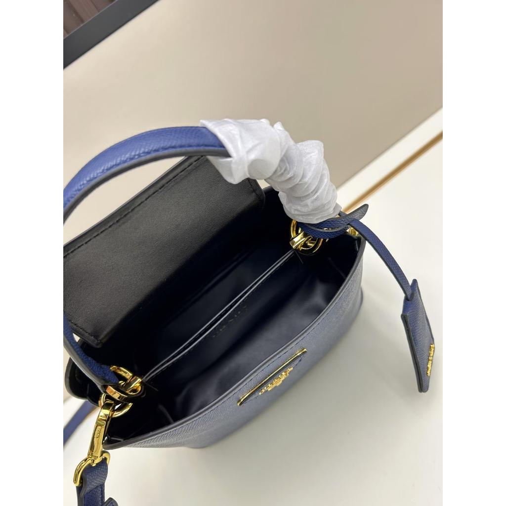 The New Single Shoulder, Versatile, Fashionable, Full of Women's Charm, Worth Buying
