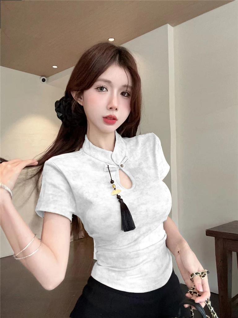 New Chinese Retro Smudged Spice Girl Cheongsam Top Women's Hollow Design Sense of National Style Pendant Disc Buckle Short Sleeve T-shirt Tide