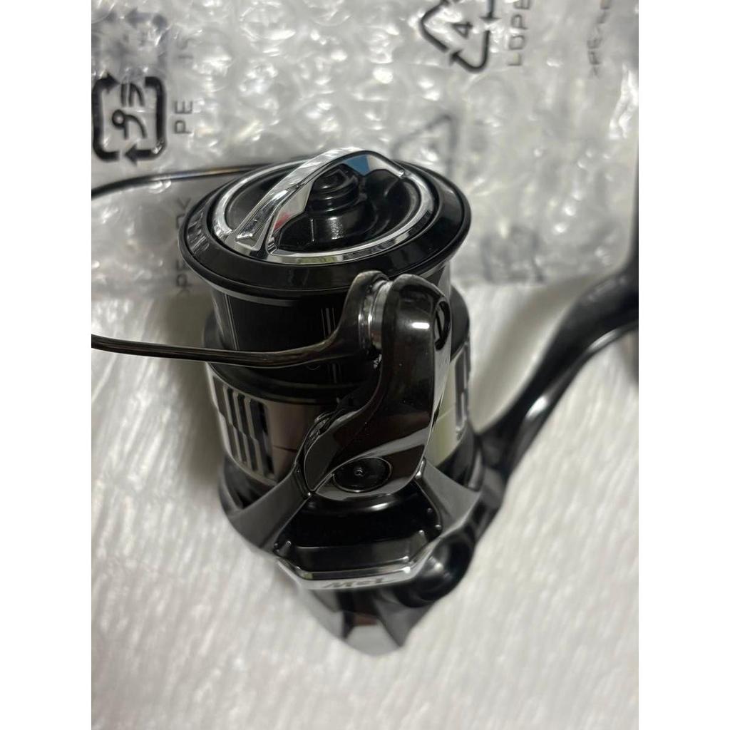 Used Product Shimano 23 Vanquish C2000S spinning reel