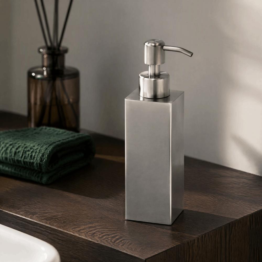 304 Stainless Steel Soap Dispenser Silver Liquid Soap Dispenser Bathroom Kitchen Sink