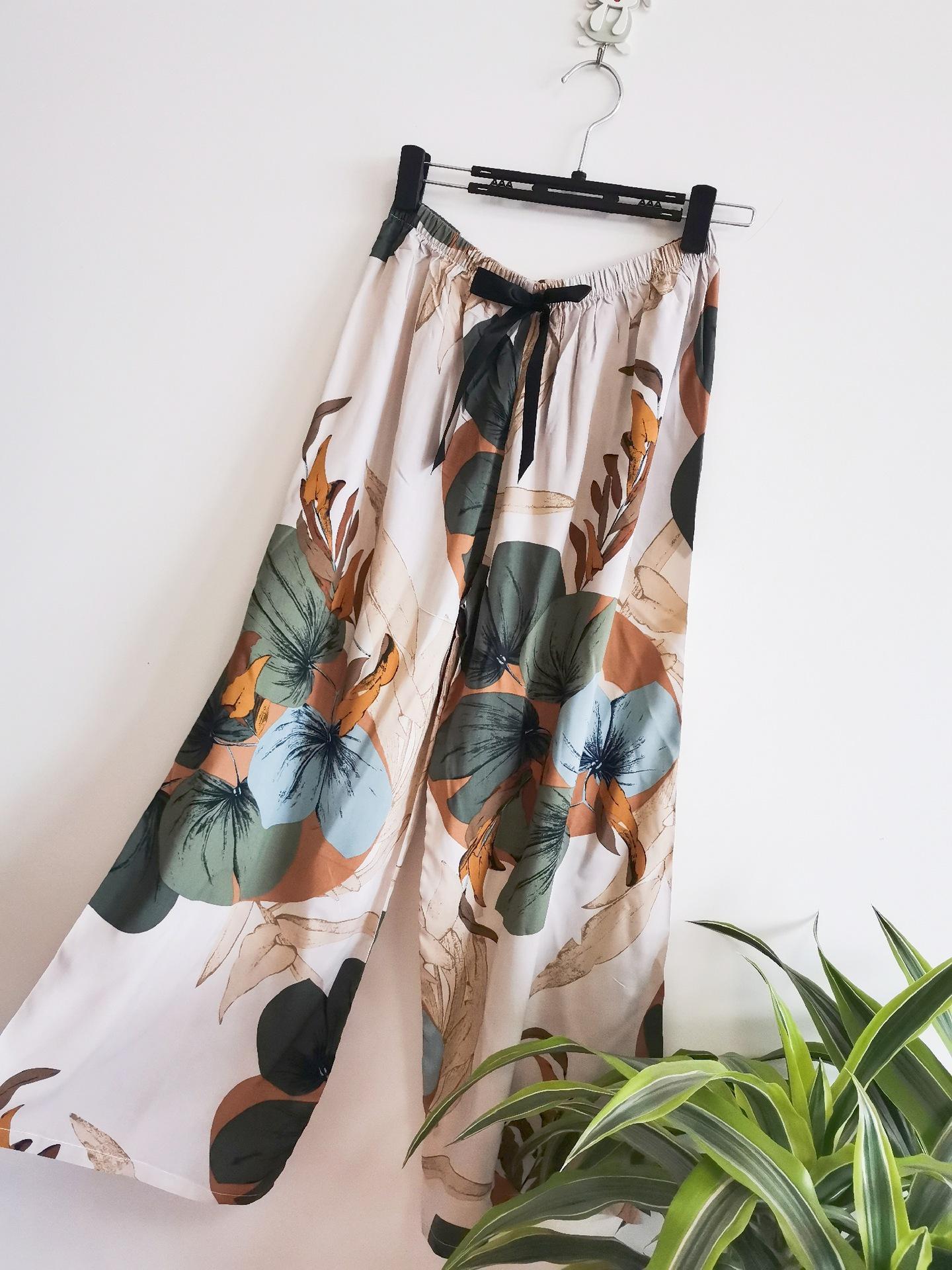 

Женские летние пижамные брюки с цветочным принтом из хлопка и шелка - Большой размер, Тонкие, Свободные, Широкие штанины, Подходят для беременных One Size