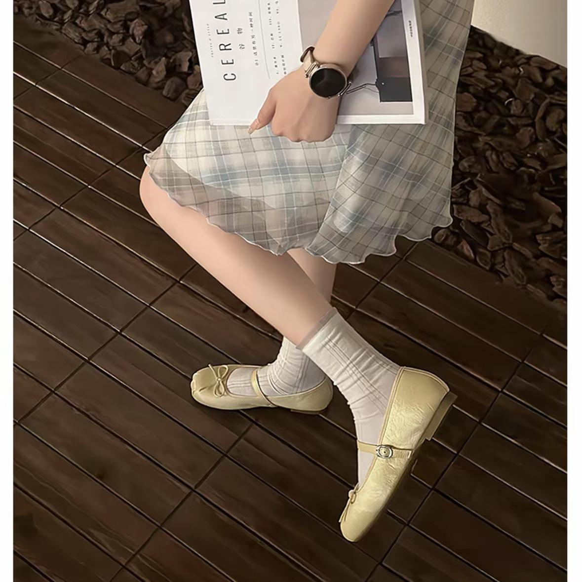 

Туфли-лодочки с квадратным носком, в стиле ретро, с бантом, женские, новые, 2025, универсальные, кожаные, на плоской подошве, с вырезом 40 жёлтый