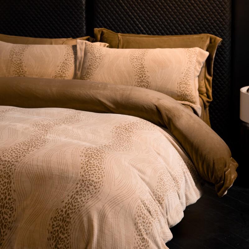 OEING Milk Velvet Double-Sided Fleece 4-Piece Bedding Set