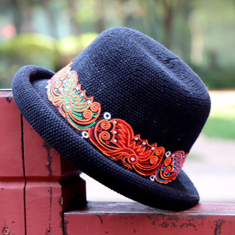 Yunnan ethnic wind cotton and linen leisure spring and summer travel embroidery hat, sunshade embroidery hat wholesale