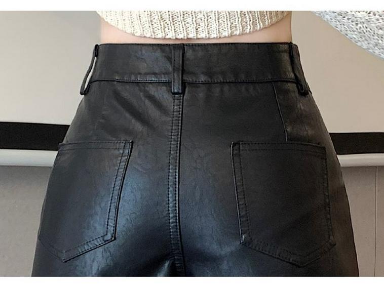 Women's High-Waist PU Leather Shorts - Black, Autumn/Winter 2025, Slimming and Sexy Fit