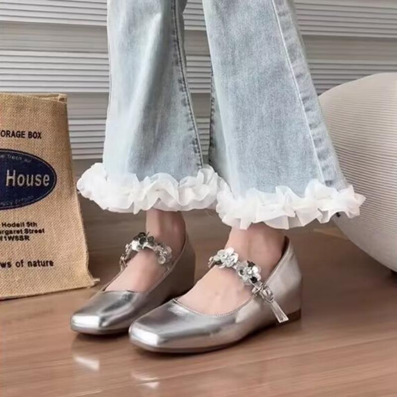 

2025 Новая Весна Обувь Женская Плоская с Пряжкой с Мелким Вырезом Модная Одинарная Обувь Элегантная Обувь для Леди Платье Улица Модная Одинарная Обувь 40 серебряный