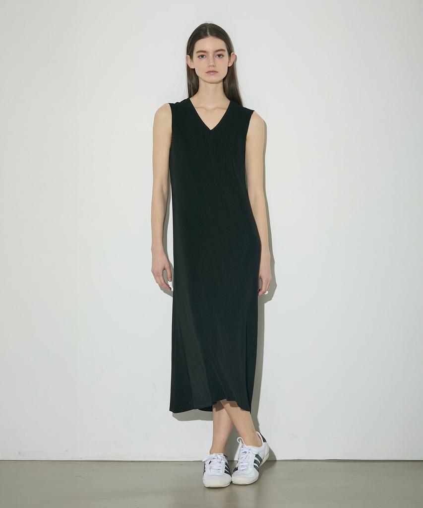 Waiowai V-Neck A-Line Sleeveless Pleated Long Dress_3Colors