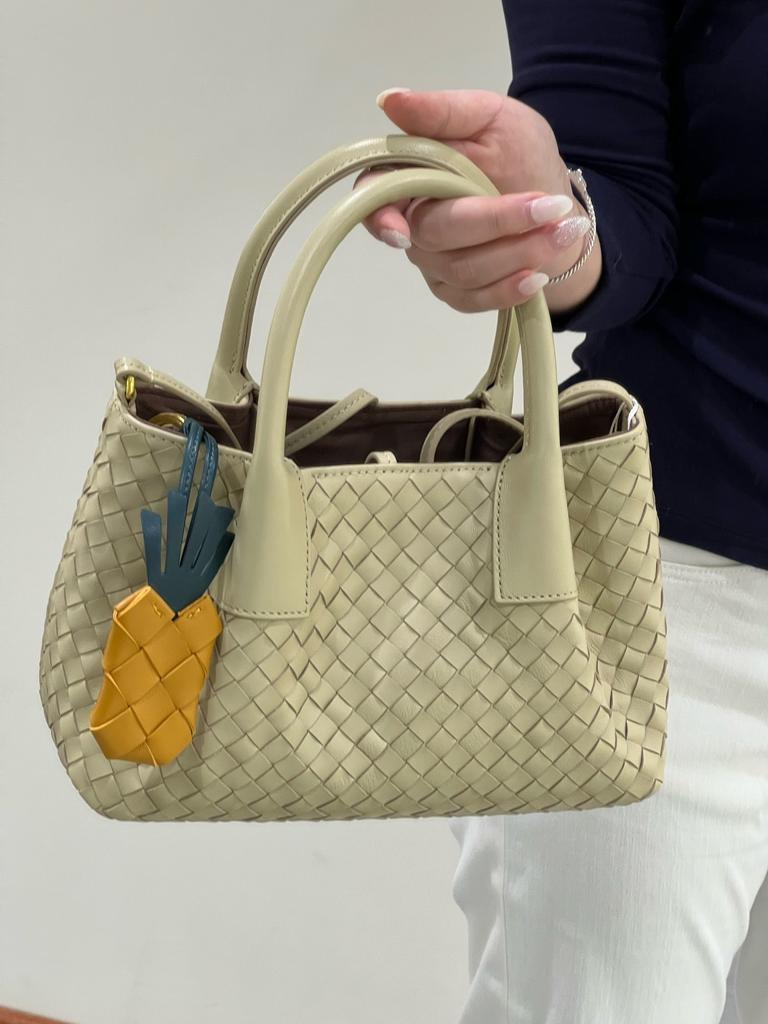Versatile women's bag, sheepskin woven cabbage basket bag, fashion tote bag, single piece crossbody bag, handbag woman