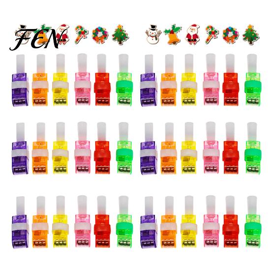 Holiday Event Giveaways Christmas Finger Projector Light, Mini Patterns LED Toy for Kids, Light Up Rings Ring Projection Xmas Party Supplies