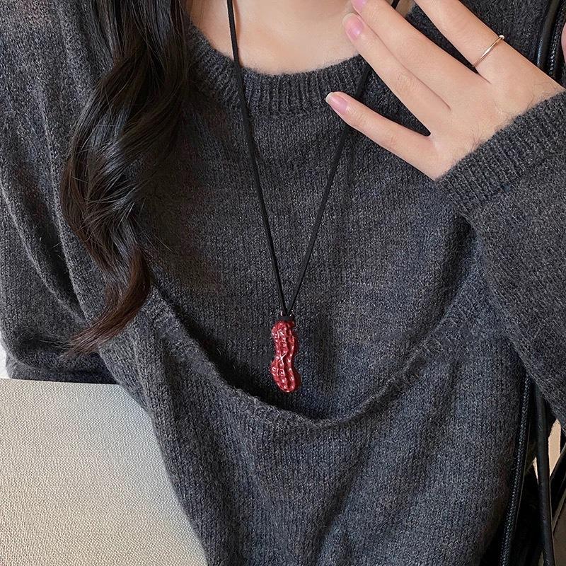 Retro Autumn and Winter Long Necklace Women's High-end Sweater Chain Niche Design Accessories