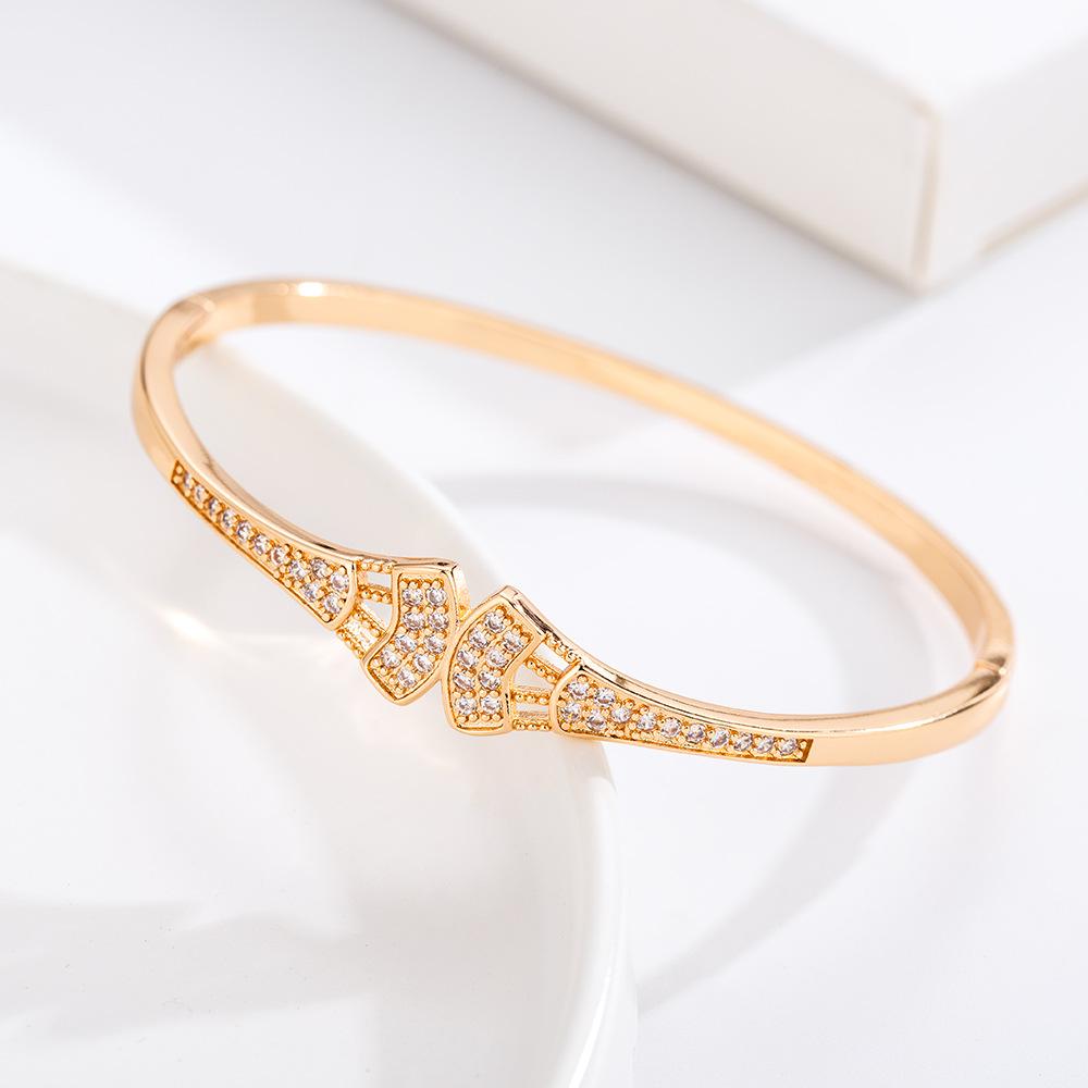 Seiko Manchu Women s Light, Luxurious, Fashionable and Versatile Hand Jewelry Bracelet 17CM