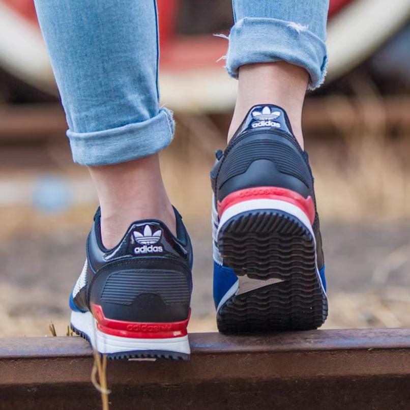 Adidas Originals ZX 700 Fashionable Slip-Resistant Durable Low-Top Casual Shoes Women Sneakers Black AQ3079