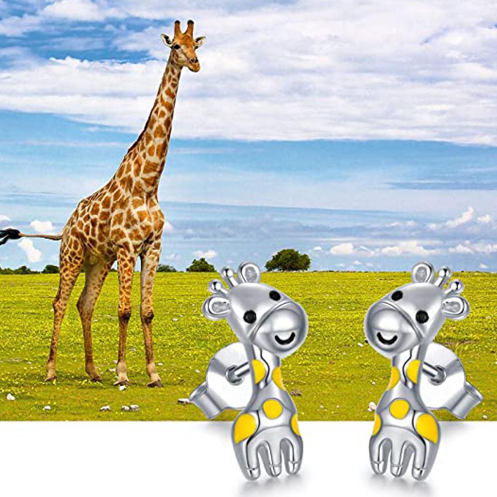 Lovely Giraffe Earrings Black Eyes Yellow Spotting Enamel Jirafa Animal Stud Earrings for Women Nice Gift Fashion Jewelry
