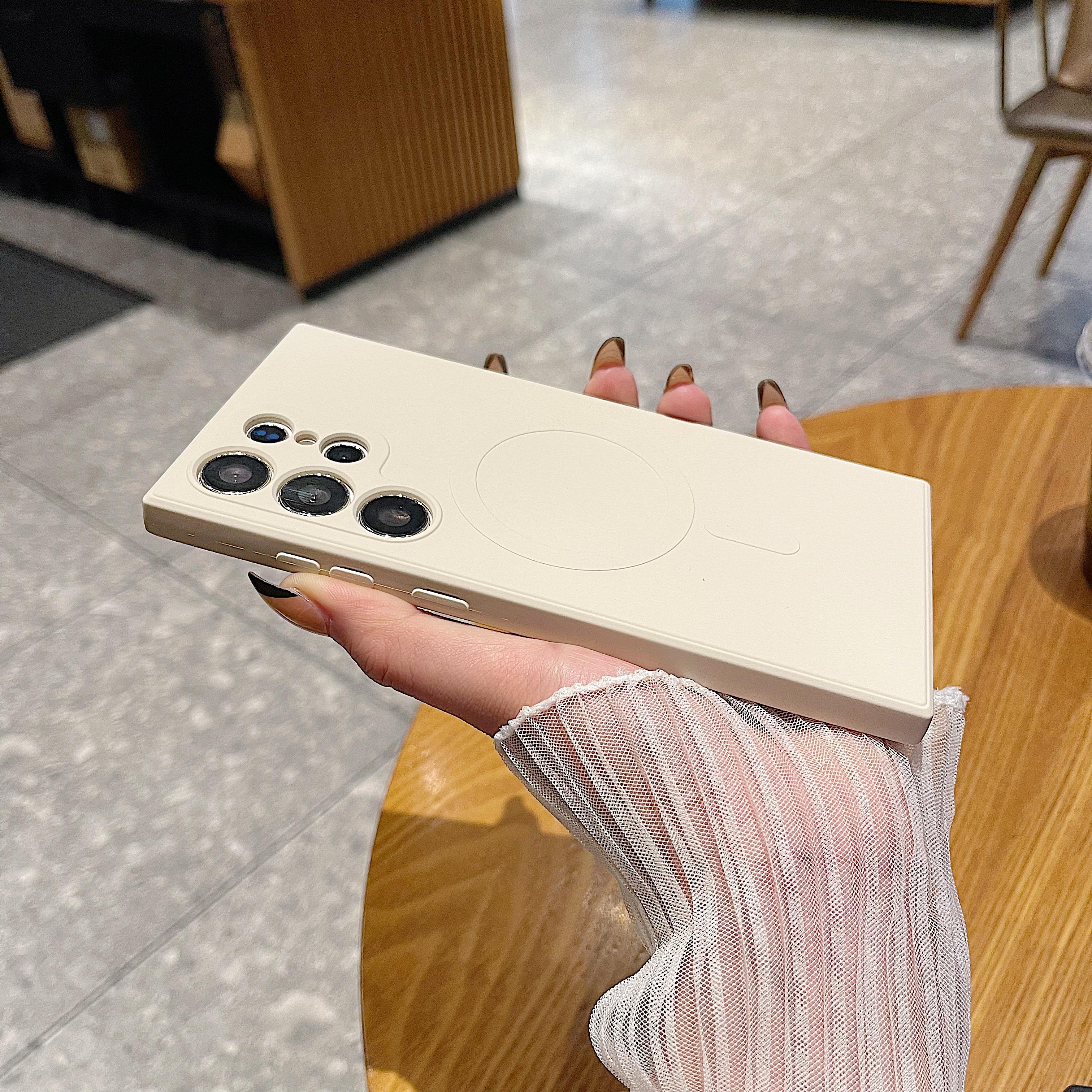 

Роскошный жидкий силикон для магнитного чехла MagSafe для Samsung Galaxy S24 S23 S22 Ultra S23 S22Plus Беспроводная зарядка Мягкий чехол S24