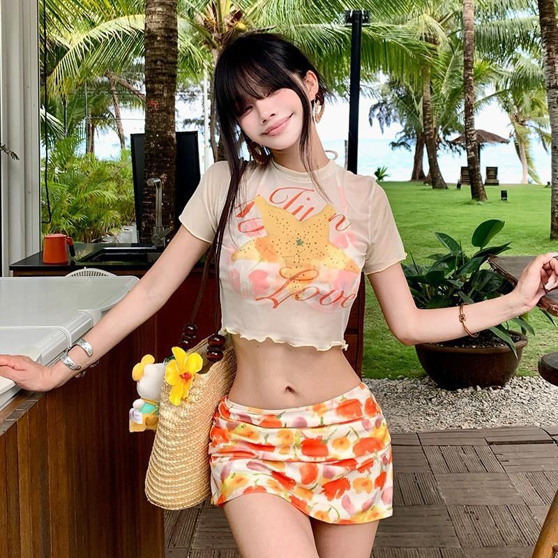 

2026 Female Slimming Island Style Four-Piece Swimsuit Set: Sexy, Pure Desire for Hot College Students Wholesale Size
