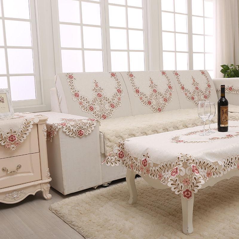 Mantel de Navidad Bordado Minimalista y Juego de Sillas para Mesas de Comedor y Café