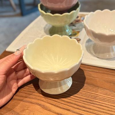 Exquisite Ceramic Stemmed Bowl New Cream Wind Underglazed Colour Floral Shape Ice Cream Dessert Bowls Solid Aesthetic Tableware