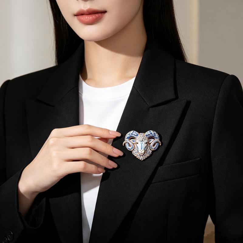 1Pcs Unisex Rhinestone Charming Year Of The Goat Zodiac Animal Party Brooch Pins Beautiful Goat Brooches For Women