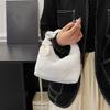 Damskie torebki ze sztucznego futra, pluszowe, marszczone, małe, damskie, na ramię, typu crossbody, casualowa torba, półksiężyc, torby typu hobos, zimowe torby dla kobiet