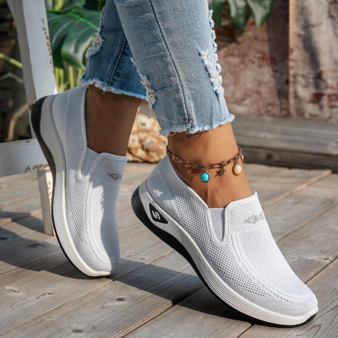 Women Breathable Knit Slip-On Sneakers Lightweight, Comfortable Walking Shoes All-Season Casual Outdoor Activities
