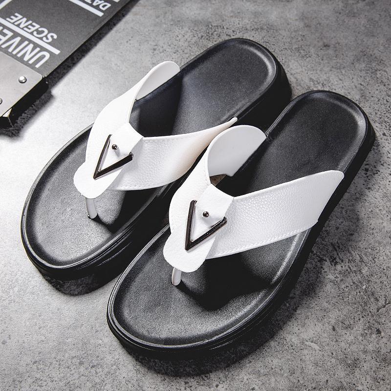 Fashion Men Flip-flops Leather Lightweight Slippers Summer Casual Beach Sandals Male Flat Non-Slip Comfort Classic Black Slides