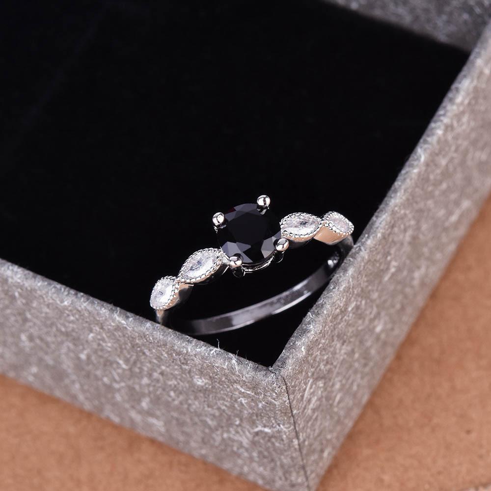 Luxury Blue Topaz and Diamond Ring for Women Stylish Red Gemstone Jewelry