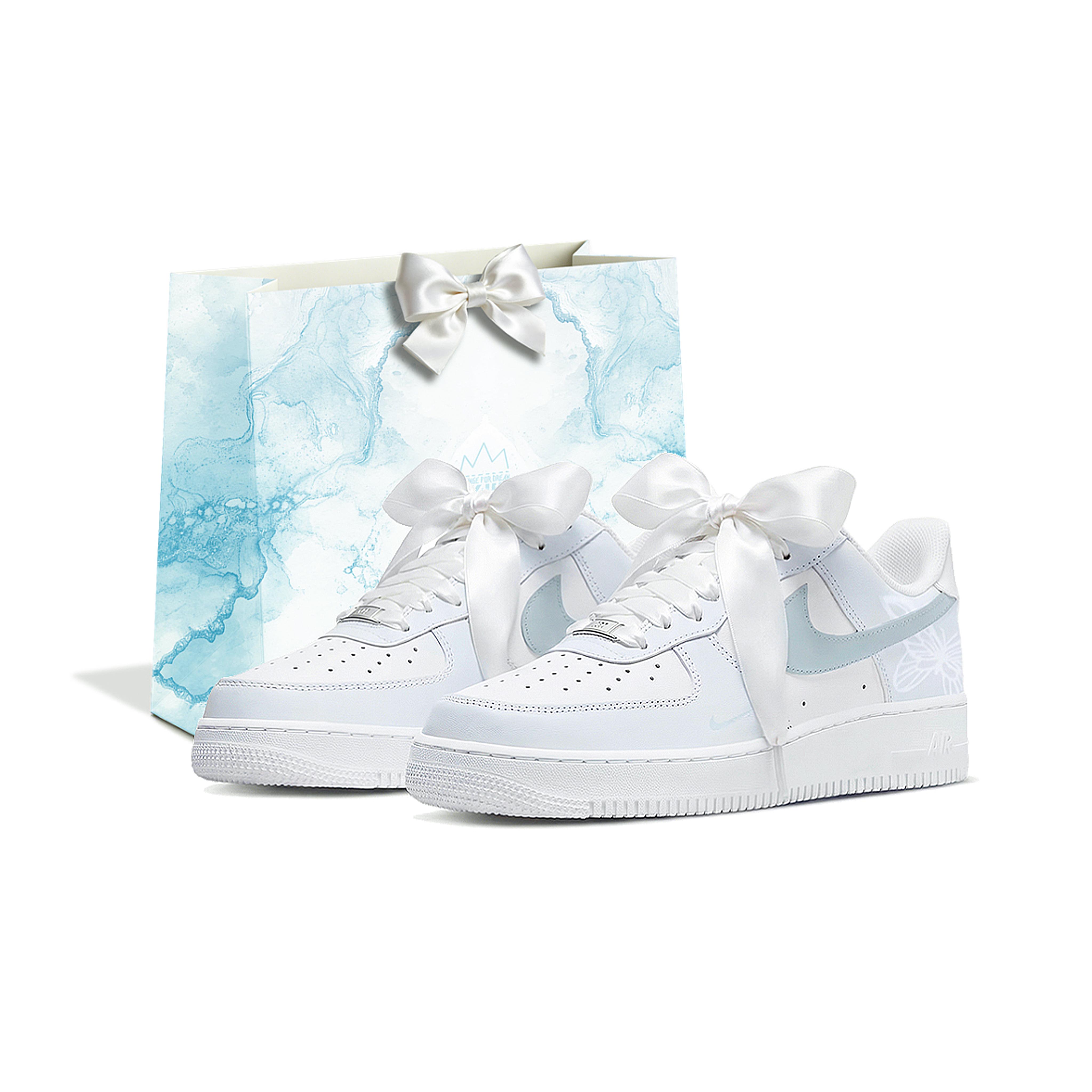 Nike Air Force 1 Gaiši Zila