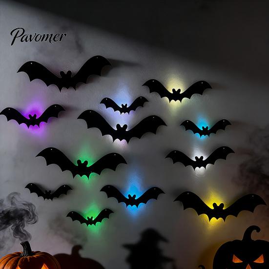 Fledermaus-Dekorationen Halloween 3D Beleuchtete Wanddekoration, Abnehmbare Filz Fledermaus Aufkleber, Verschiedene Mysteriöse Heimdekorationen Größe, LED Leuchtende Clings für