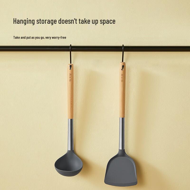 

Chui Da Huang Wooden Handle Silicone Soup Spoon