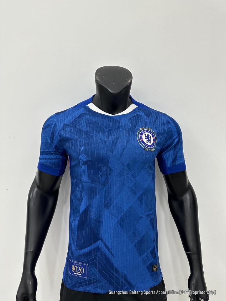 2526 Voetbalshirts: Chelsea, Wolves, Lissabon, Everton, River Plate, Cougars, Atlético Nacional - Thuis & Uit