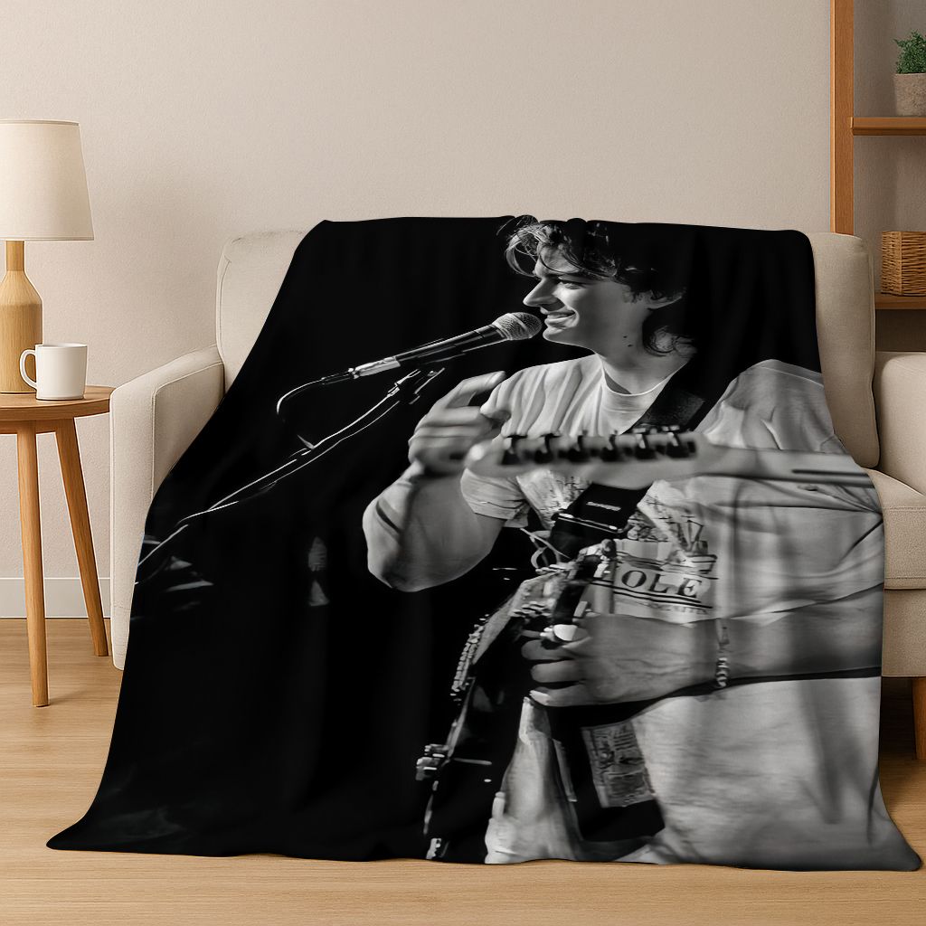 2026 New Joe Keery Art Flannel Blanket,warm and Cozy Soft Throw Blanket for Home Bedroom Bed Sofa Picnic Office Cover Gift Kids