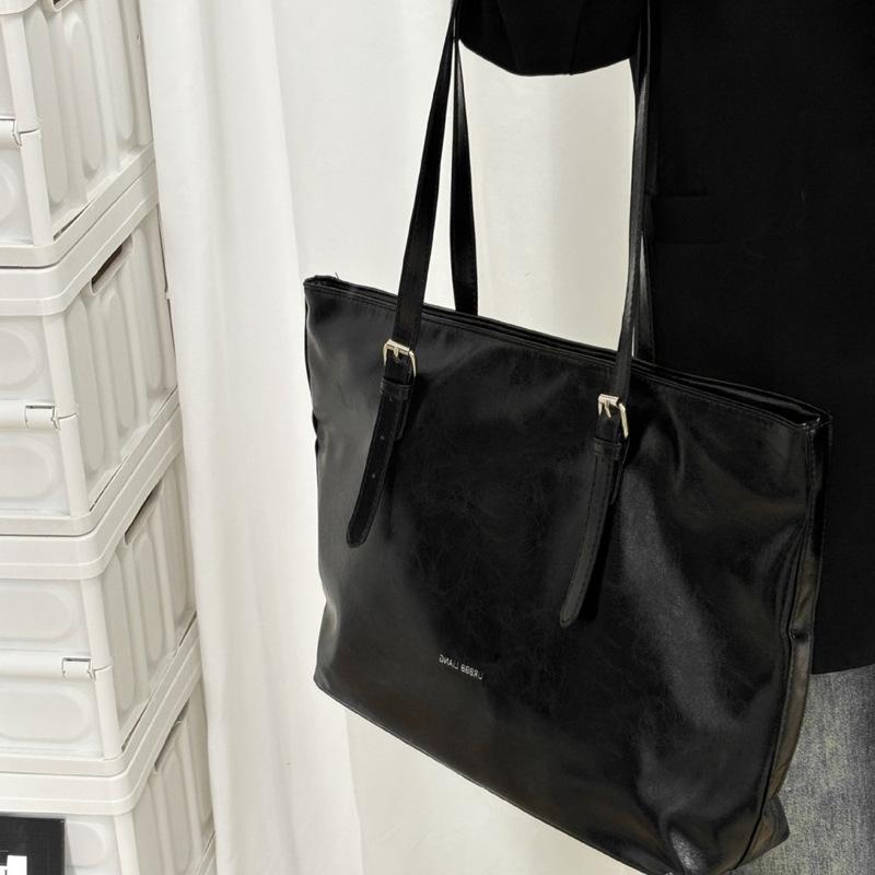 Premium Retro Large Capacity Commuter Tote Bag Oil Wax Leather Shopping Travel Underarm Portable Messenger Shoulder Bag