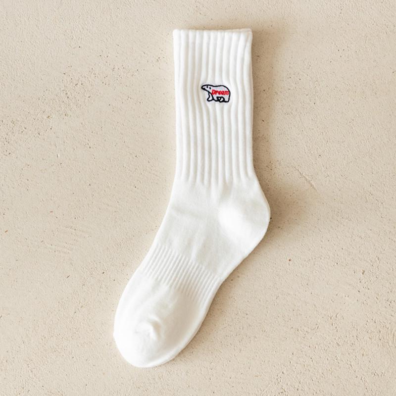 Embroidered Heart Men's Mid-Calf Cotton Socks: Korean Style, Trendy Hip-Hop, Breathable, Black & White for Autumn & Winter