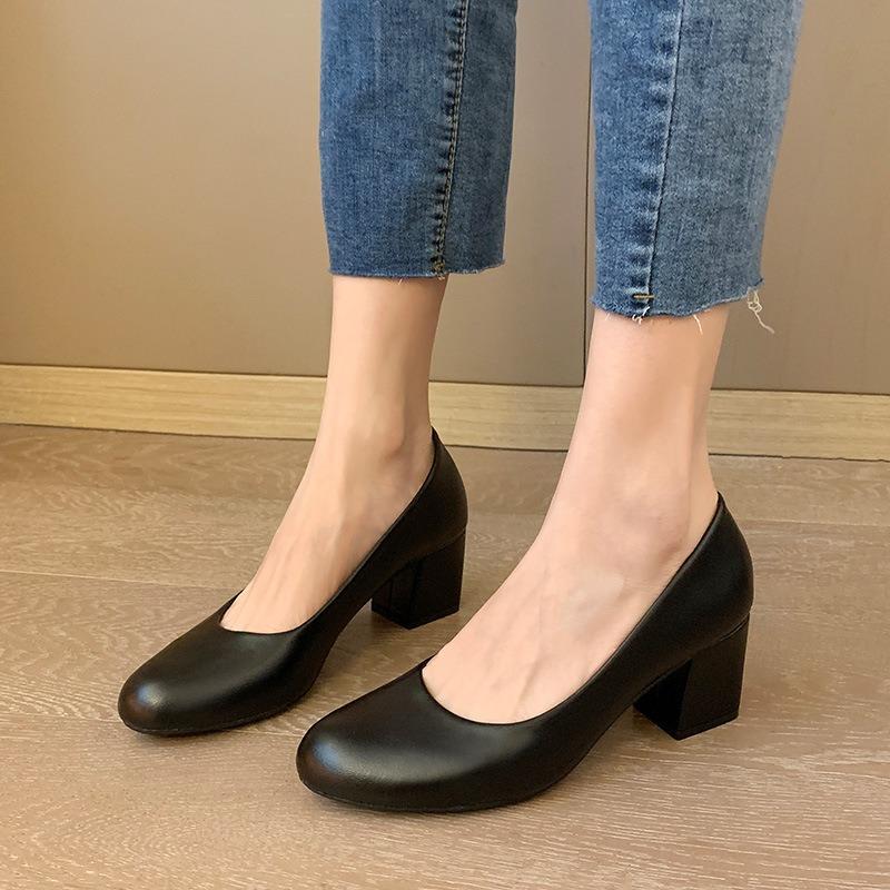 Work shoes women's black leather shoes thick heel occupation widened feet fat high heels large size women's shoes women's middle heel