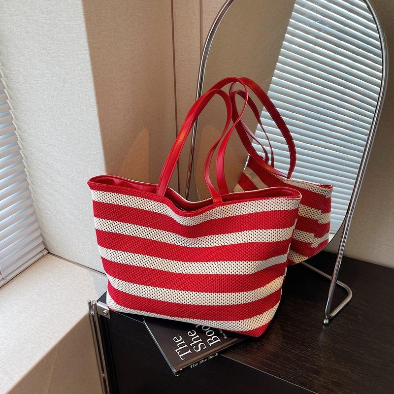 Hot-selling Women's Bags, Tote Bags, Woven Bags, Niche Commuting Fashion, Lazy Style, Portable Shoulder Canvas Bags.