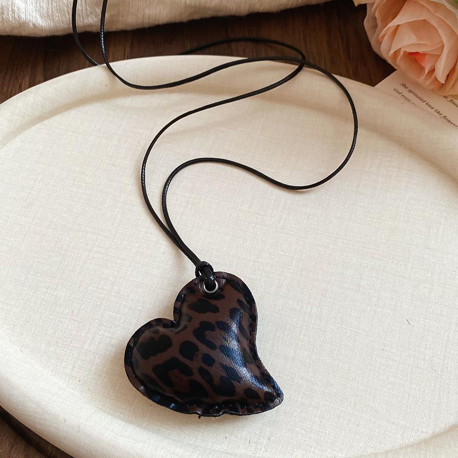 Retro style coffee fabric acrylic love necklace light luxury sweater chain versatile necklace women