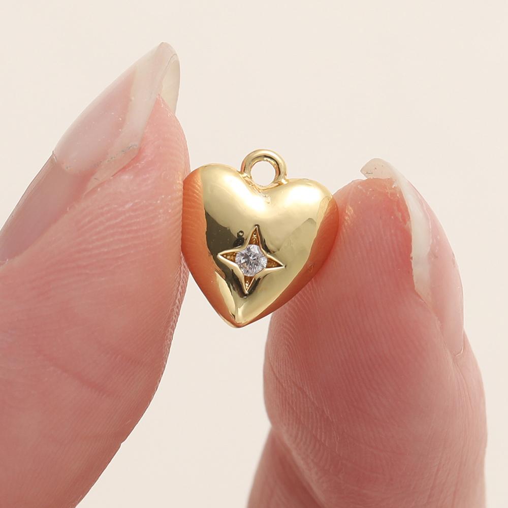 2 Stück/Packung 14/18K Goldfarbe Beschichtete Herzform Anhänger mit Zirkon für Halsketten Armbänder Schmuckherstellung Zubehör