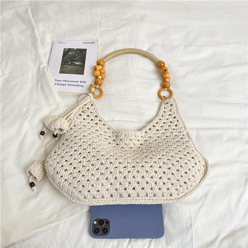 Summer Large Capacity Vacation Handbag Bohemian Hollow Out Tassel Beach Shoulder Bag Sweet Solid Straw Woven Tote Bag for Women