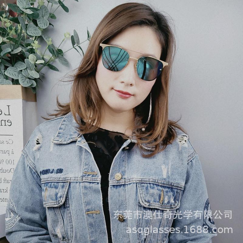 

Lightweight UV400 Metal Alloy Sunglasses for Outdoor Activities 55-20-149mm золотой