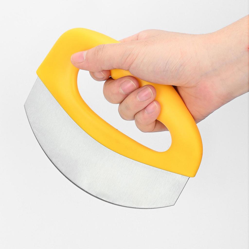 Multifunkční nerezový kráječ na pizzu, bylinky a sýr