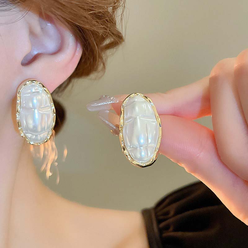 Korean White Imitation Pearl Flower Stud Earrings for Women Elegant Sweet  Floral Temperament Earrings Wedding Jewelry Gift