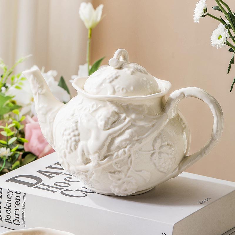 European Afternoon Tea Set: Personalized Embossed Coffee Cup & Kettle In Creative English Court Style.
