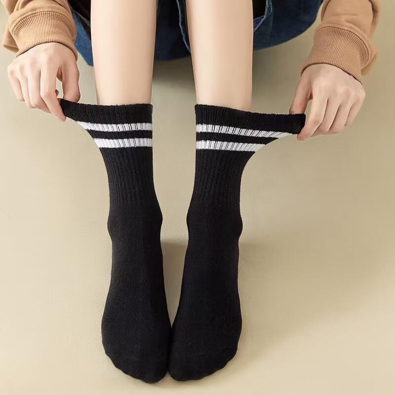 Unisex Striped Mid-Tube Casual Socks