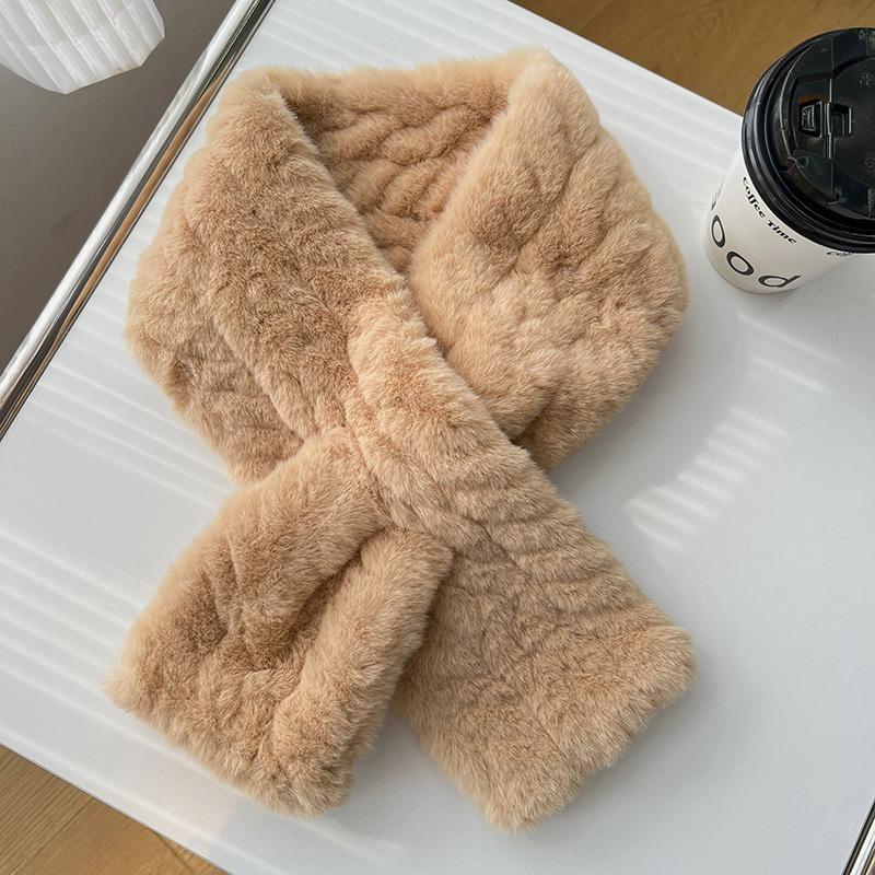 Thickened version of soft waxy wool scarf, female Korean version of solid color versatile cross short imitation Rex rabbit scarf, autumn