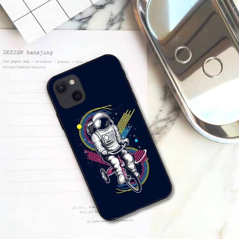 Cute Cartoon Astronaut Star Space Phone Case For IPhone 13 12 11 XS X 8 7 6 Plus Mini Pro Max SE 2022 Soft Black Phone Cover