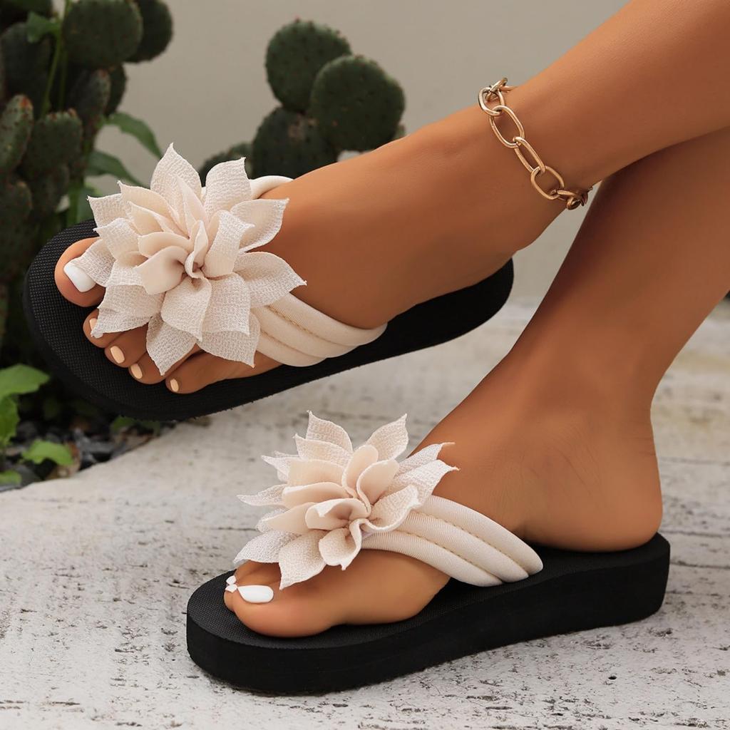 Double toed flip flops, large size, flower shaped flat bottomed beach sandals